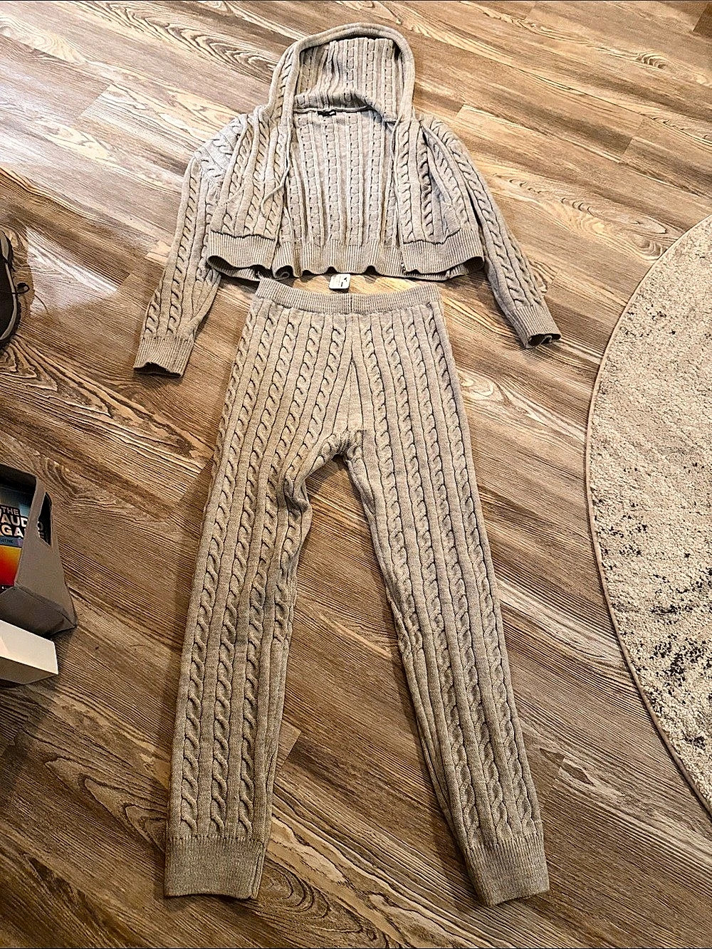 Cable Knit Sweater Set in Gray